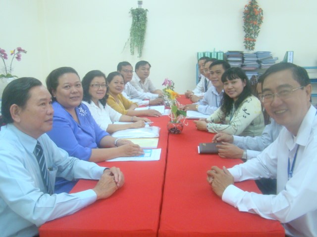 Quyết định thành lập đoàn đánh giá ngoài năm học 2014-2015